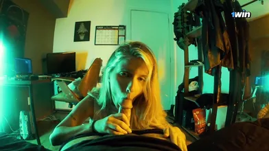 MEU ENCONTRO - Brasiloirinha com peitos da Eva Elfie,Xisthmus,Sereia Gi,Max Boss