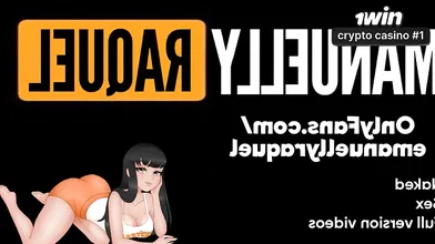 Uma mulher morena sensacional fazendo um boquete e sentando num consolo enquanto