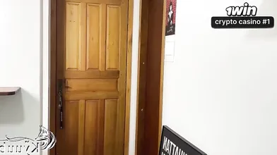 A amiga do meu namorado chegou em casa e me deu prazer intenso - o vídeo mais se