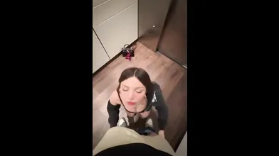 Slut Gets Fucked In The Elevator