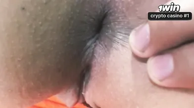 Morena gostosa recebe gozada dentro em vídeo exclusivo e amador com sua ex-namor