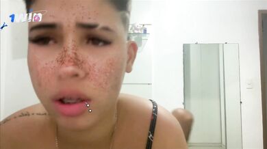 This Brazilian milf's massive bootie gets inserted with fat stiffy in doggystyle