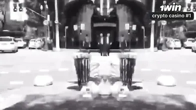 O rapaz não me fez atingir o orgasmo, então tive que me masturbar.