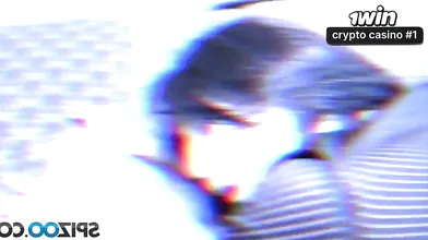 Valerie Kay, a exuberante cubana, desfruta de momentos intensos com um parceiro