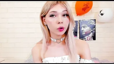 Naked Blonde Teen Girl Pussy Masturbation On Webcam