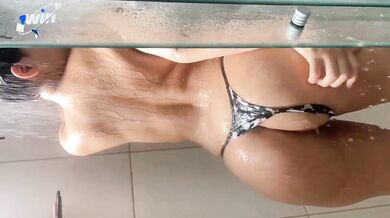 Unpublished sequences and recording errors make for the hottest, most dissolute