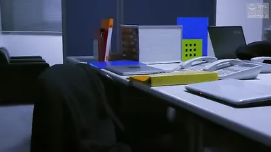 Beauty Japanese Teen Fingering Hairy Pussy