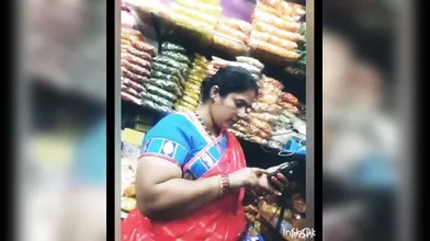Saree navel bhabhi hot