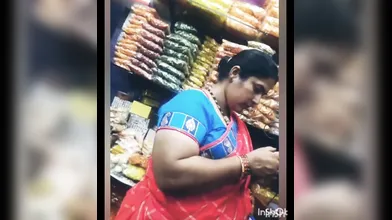 Saree navel bhabhi hot