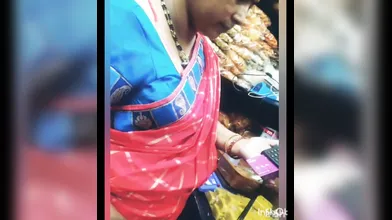 Saree navel bhabhi hot