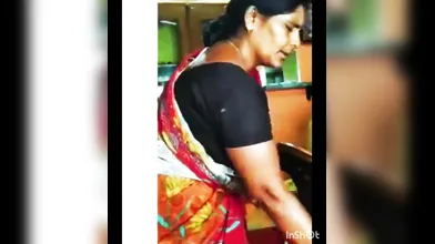 Bhabhi deep cleavage