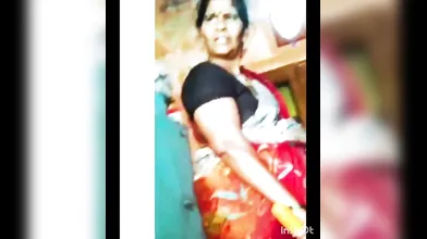 Bhabhi deep cleavage