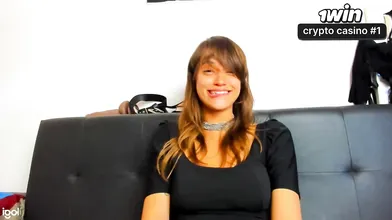 O vibrador falhou no meu primeiro vídeo do tunnel pornô XXX!