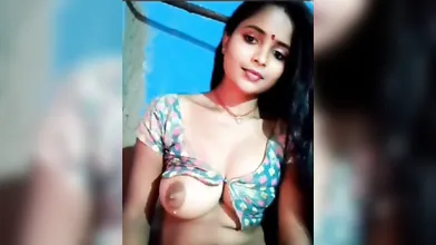 Gouthami reddy manthena removing blouse dropping her milk from boobs video viral