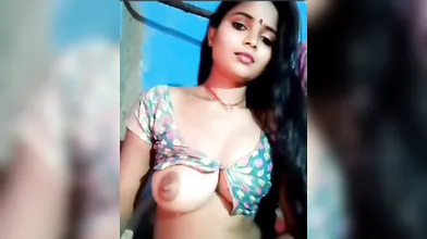 Gouthami reddy manthena removing blouse dropping her milk from boobs video viral