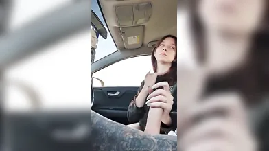 Brunette College Girl Giving Handjob While He’s Driving