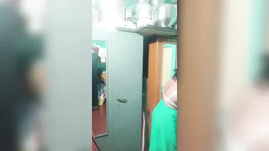 Aunty dress open bra boob