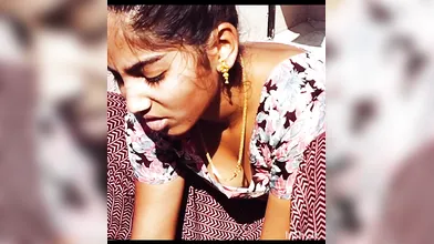 Village bhabhi cleavage