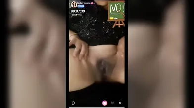 Luckey Meenu Chamet Show Pussy