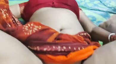 Horny Desi Bhabi Raiding Lover