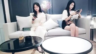 Beautiful Chinese Escort 221