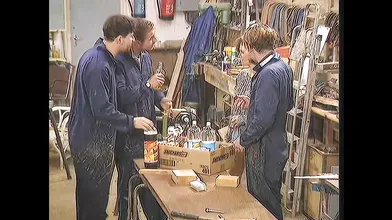 KIRSTEN SERVICES 3 MEN - David Perry