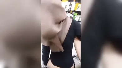 Hajar Jilbab Di Counter HP