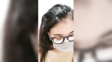 Inem Kacamata Liveshow Erotis Indonesia