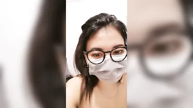 Inem Kacamata Liveshow Erotis Indonesia