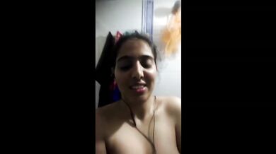 Jalandhar Ladki Nangi Mms Banayi BF Ko Rasili Boobs Dikhakar