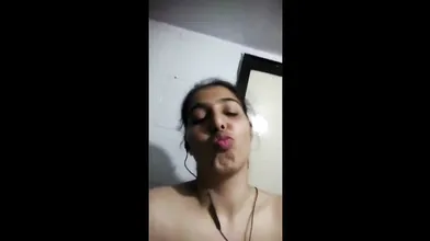 Jalandhar Ladki Nangi Mms Banayi BF Ko Rasili Boobs Dikhakar