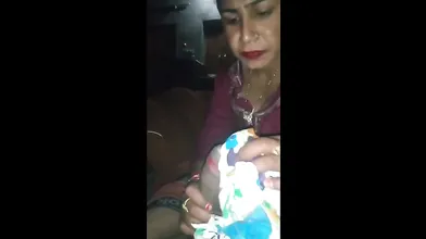 Bhabhi Ka Lipstick Lund Par Laga Pati Ko Blowjob Dete Waqt