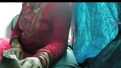 Hot Bhabhi Sex Train Me Viral Desi Sex Mms