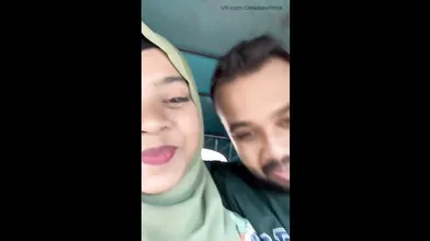 Desi Hijab Ladki Ki Chut Chudai Boyfriend Ko Boobs Dikhakar