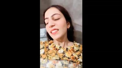 Bangla Muslim Girl Ki Chut Me Ungli Sex Indian Porn Video