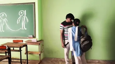 Muslim Teacher Ki Classroom Me Chut Chudai Ladke Ke Papa Se