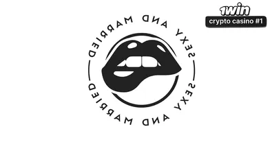 Amadora usa vibrador e é penetrada na mesa até engolir a carga de prazer em cena