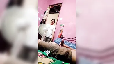 Kepergok Ibu Saat Ngocok