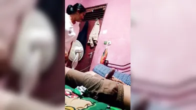 Kepergok Ibu Saat Ngocok