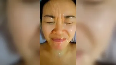 Santi Di Crot Sperma Gaya Tidur Terlentang