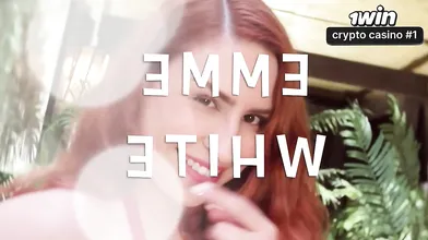 Aeromoça orienta sua punheta e leva você ao êxtase - JOI em Português para máxim