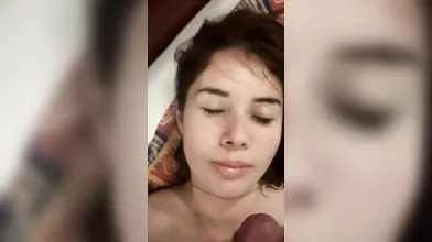 Gadis Ini Kena Tembak Pejuh