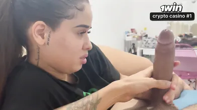 Amiga da namorada descobre seu pau grande e determine experimentar - melhor XXX!