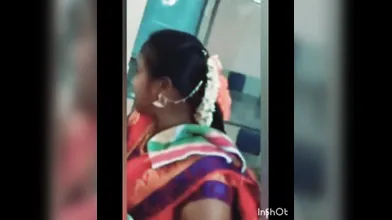 Lovely sarry bhabhi side boob navel