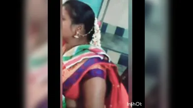 Lovely sarry bhabhi side boob navel