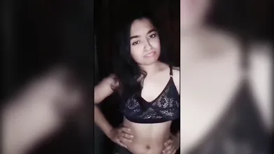 Desi Girl Showing Nude Vediocall
