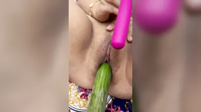 Indian Cute Couple Pussy Dildo Fucking