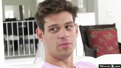 Trans sorority girl Jean Hollywood want that dick in her ass