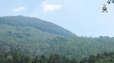 Beautiful Bhabhi Caught Bathing Outside Hot Sex