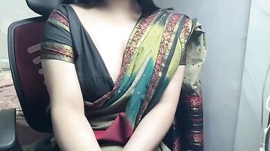College Girl Its_Diya1 Playing With Her Huge Boobs